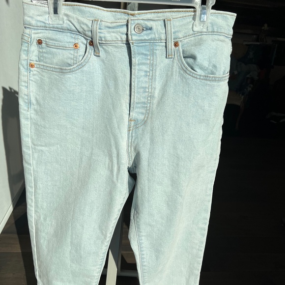 Levi’s Wedgie Straight Leg (Light Blue Denim) - Picture 4 of 6